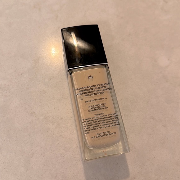 Dior Forever SKIN GLOW (ON) 1oz Foundation - Picture 2 of 2